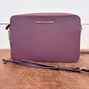 Michael Kors Jet Set Bag Burgundy Saffiano Crossbody Gold Chain Lux Classic